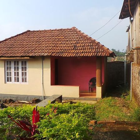 Golf View Cottages Мадикери Екстериор снимка