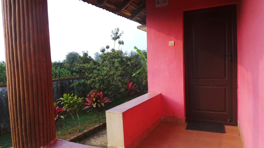 Golf View Cottages Мадикери Екстериор снимка